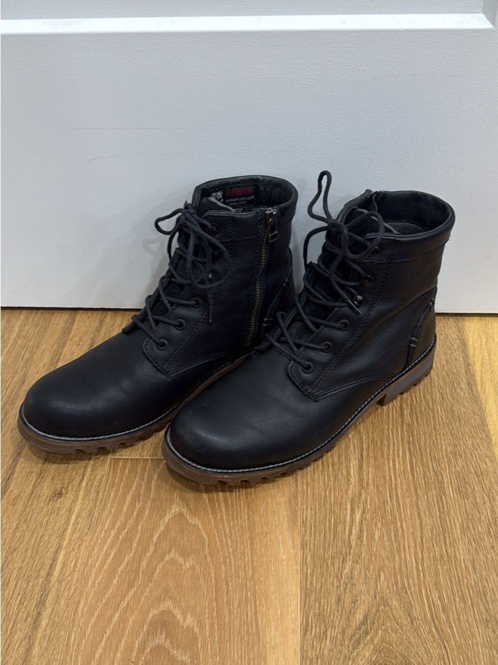 Kodiak Black Lace-Up Women's Ankle Boots with Brown Lug Sole